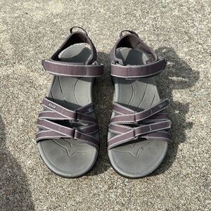 COPY - Teva Sandles 7.5
